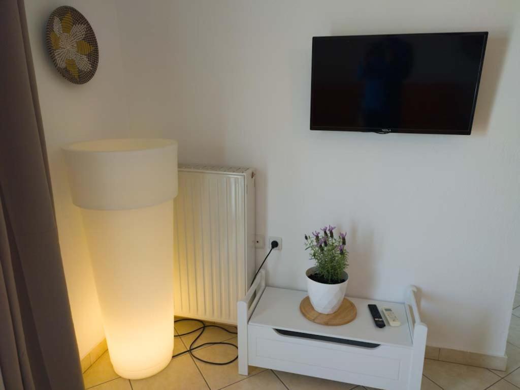 Seagull Apartments Néa Péramos Eksteriør bilde